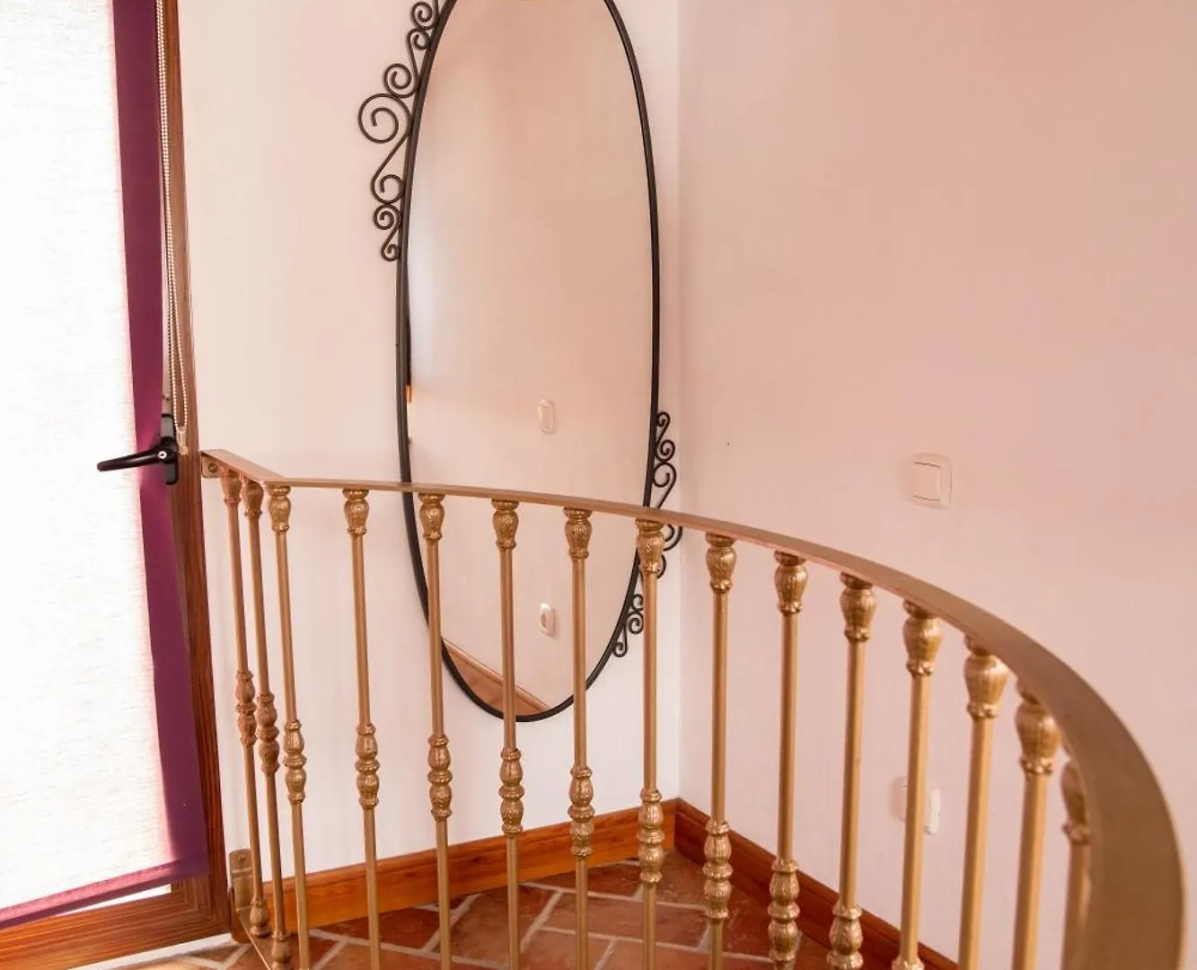 Las Casitas de mi Abuela Casares 0*,  España